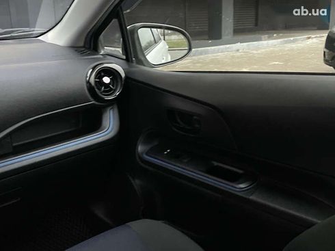 Toyota Aqua 2015 - фото 19