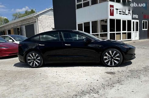 Tesla Model 3 2024 - фото 11