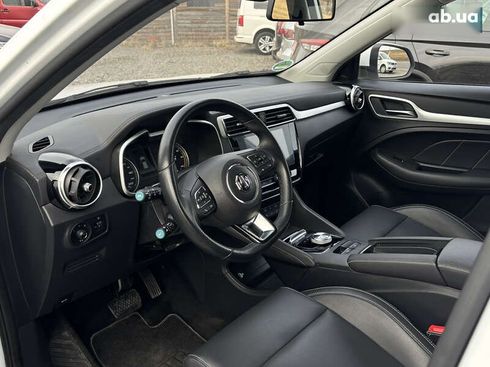 MG ZS EV 2021 - фото 12