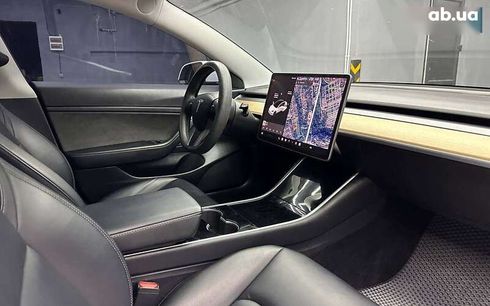 Tesla Model 3 2019 - фото 13