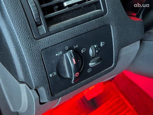 Ford Kuga 2012 серый - фото 13