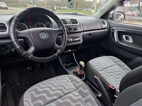 Skoda Fabia 2008 - фото 18