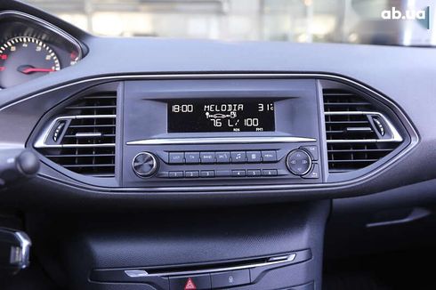 Peugeot 308 2015 - фото 18
