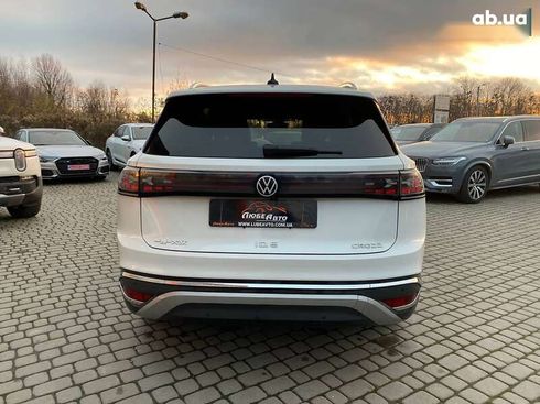 Volkswagen ID.6 X 2023 - фото 7