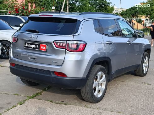 Jeep Compass 2017 серый - фото 11