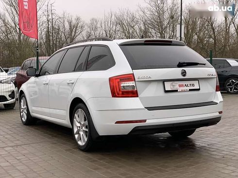 Skoda Octavia 2019 - фото 19