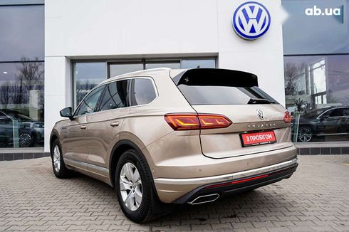 Volkswagen Touareg 2019 - фото 7