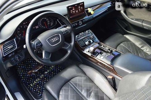 Audi A8 2011 - фото 19