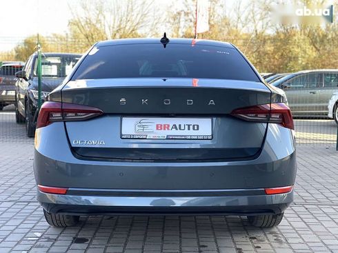 Skoda Octavia 2020 - фото 17
