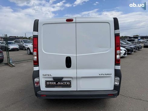 Opel Vivaro 2014 - фото 7