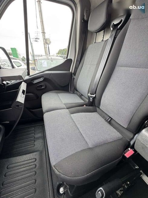 Renault Master 2021 - фото 18