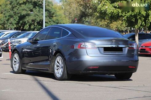Tesla Model S 2018 - фото 5