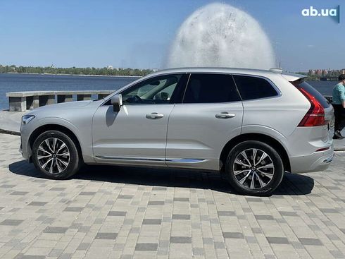 Volvo XC60 2023 - фото 2