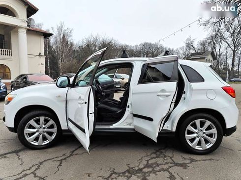 Mitsubishi Outlander 2015 - фото 8