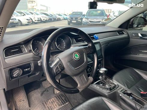 Skoda Superb 2008 красный - фото 17
