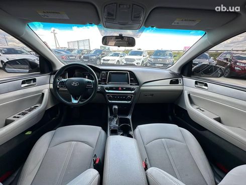 Hyundai Sonata 2018 серый - фото 30