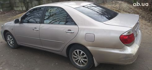 Toyota Camry 2006 бежевый - фото 3