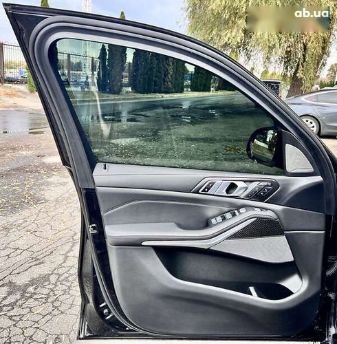 BMW X7 2023 - фото 24
