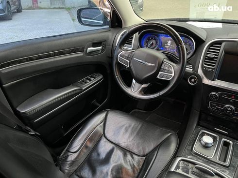 Chrysler 300 2018 черный - фото 82