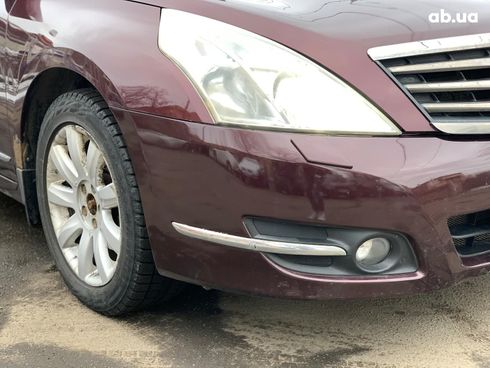 Nissan Teana 2010 красный - фото 36