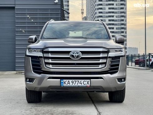 Toyota Land Cruiser 2021 - фото 2