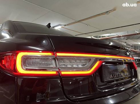 Lincoln Continental 2018 - фото 24