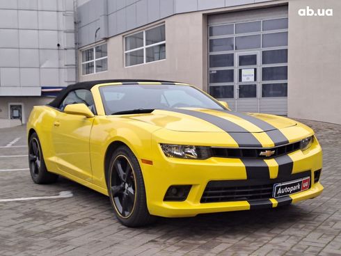 Chevrolet Camaro 2013 желтый - фото 15