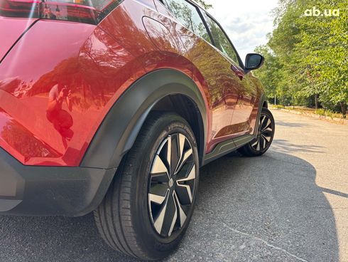 Nissan Juke 2021 красный - фото 11
