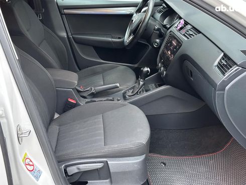 Skoda Octavia 2017 белый - фото 20