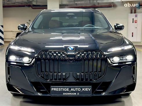 BMW 7 серия 2023 - фото 13