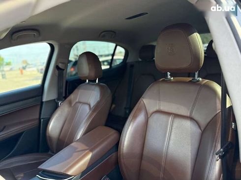 Alfa Romeo Stelvio 2018 - фото 22