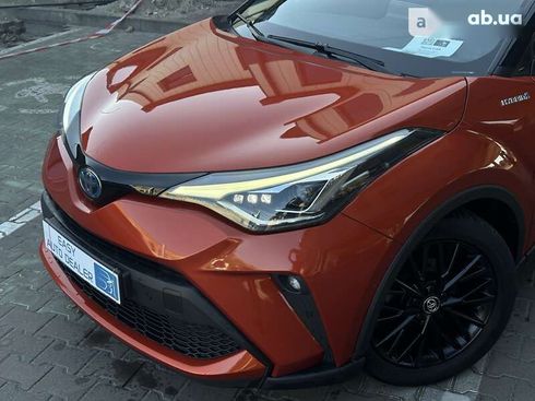 Toyota C-HR 2020 - фото 9