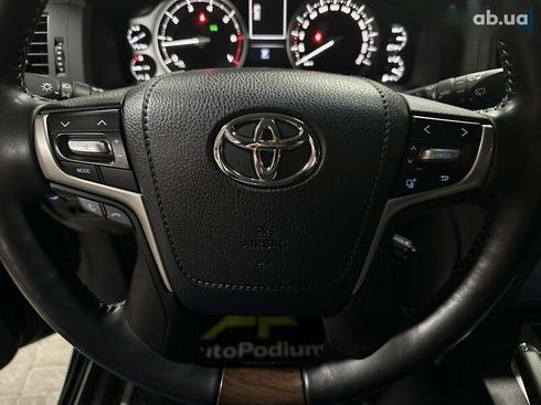 Toyota Land Cruiser 2020 - фото 20
