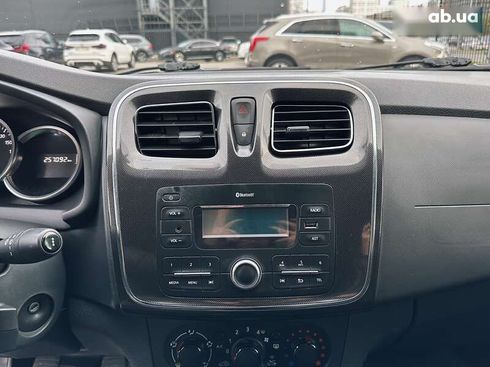 Renault Logan 2021 - фото 9