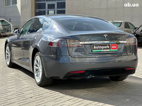Tesla Model S 2017 серый - фото 9