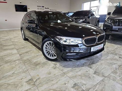 BMW 5 серия 2017 - фото 26
