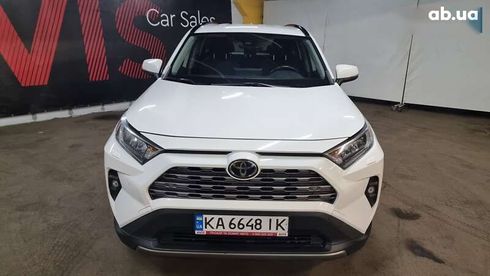 Toyota RAV4 2022 - фото 2