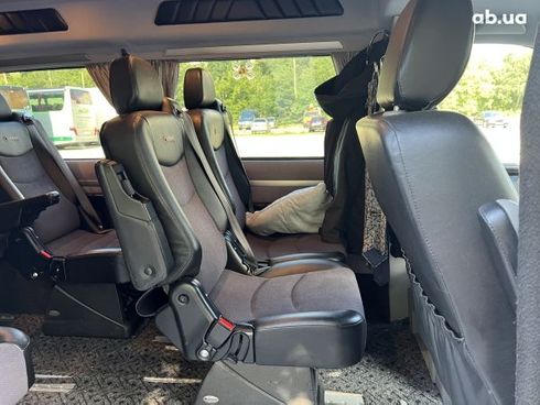 Volkswagen Multivan 2012 - фото 14