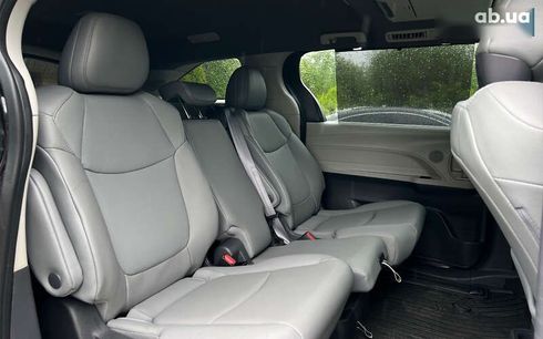 Toyota Sienna 2022 - фото 11