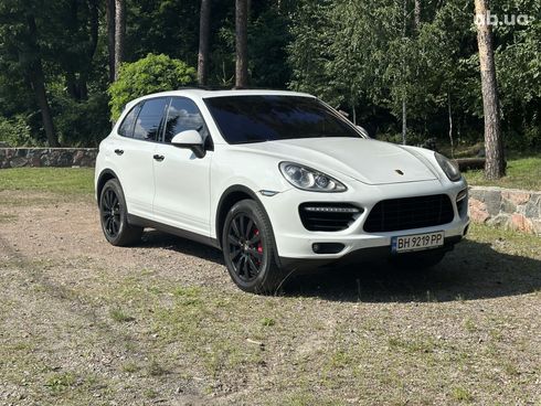 Porsche Cayenne 2012 белый - фото 2