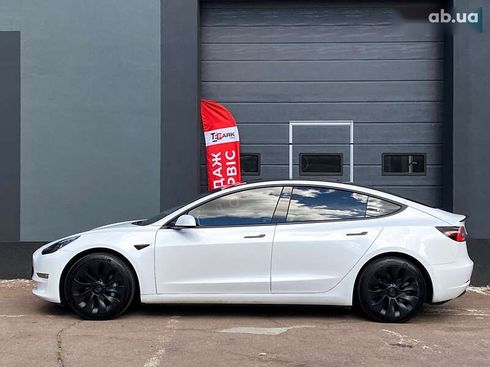 Tesla Model 3 2019 - фото 6