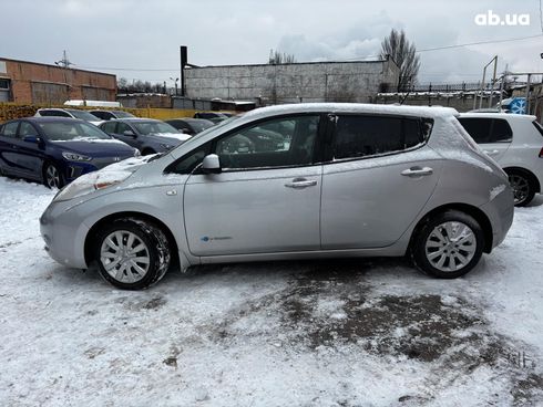 Nissan Leaf 2015 серый - фото 4