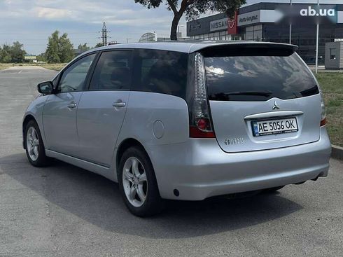 Mitsubishi Grandis 2006 - фото 10