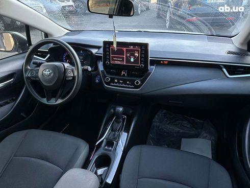 Toyota Corolla 2021 белый - фото 43