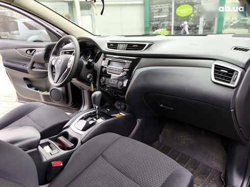 Nissan Qashqai 2017 - фото 12