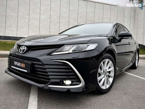 Toyota Camry 2023 - фото 4