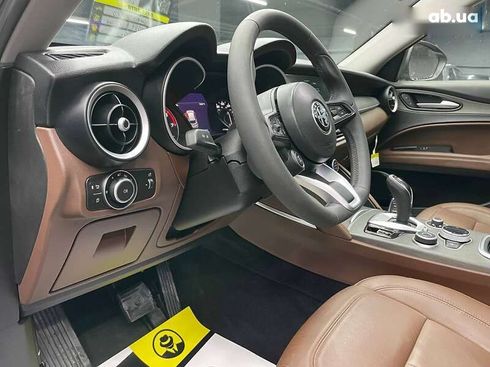 Alfa Romeo Stelvio 2021 - фото 8
