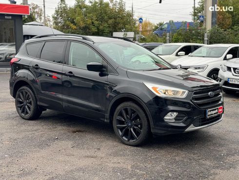Ford Escape 2019 черный - фото 3