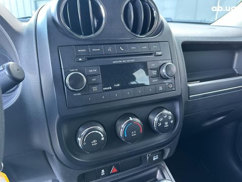 Jeep Patriot 2016 черный - фото 17