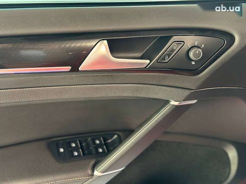 Volkswagen Golf R 2019 - фото 17